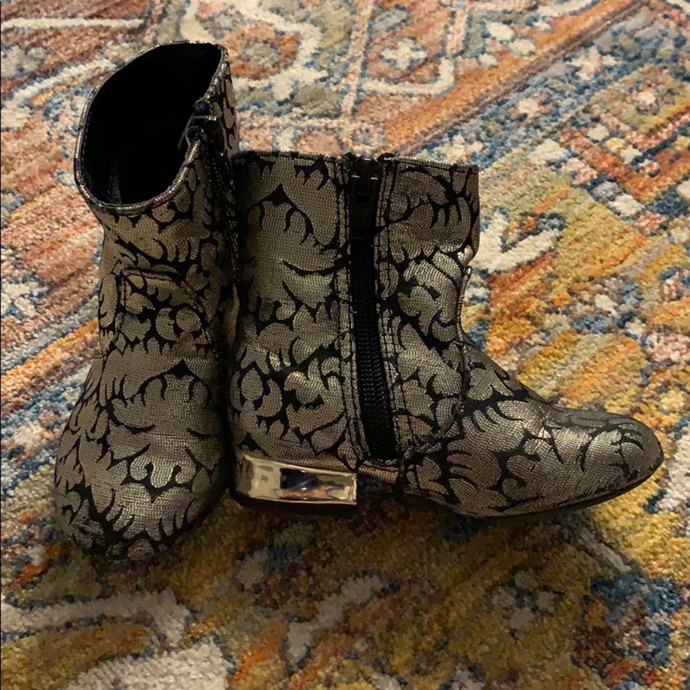 Toddler boots